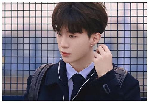 范丞丞最新八卦爆料,神秘女友身份引热议